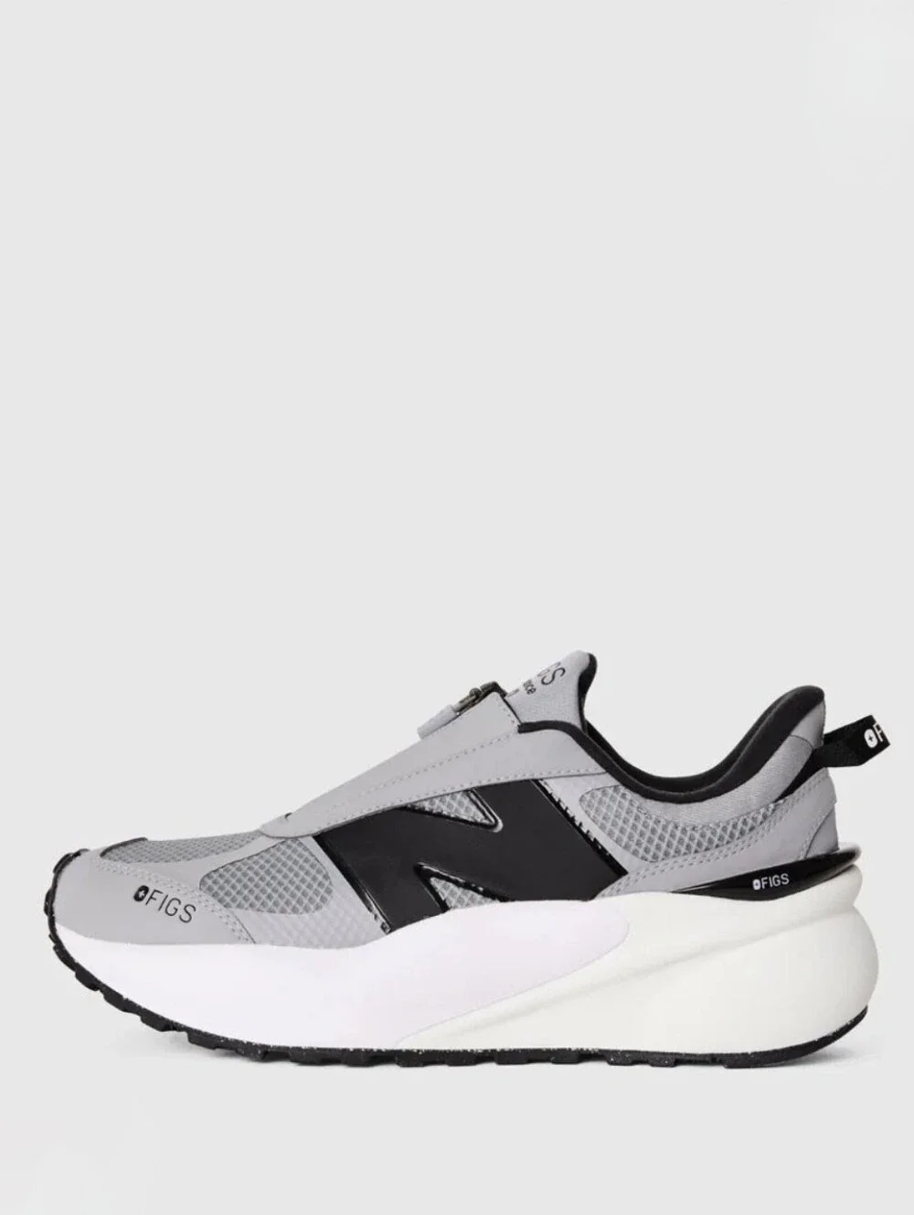 FIGS New Balance 3447 Water Resistant Zip Nursing Shoes Size 10 Grey Black EUC